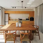 Oasis 6 *