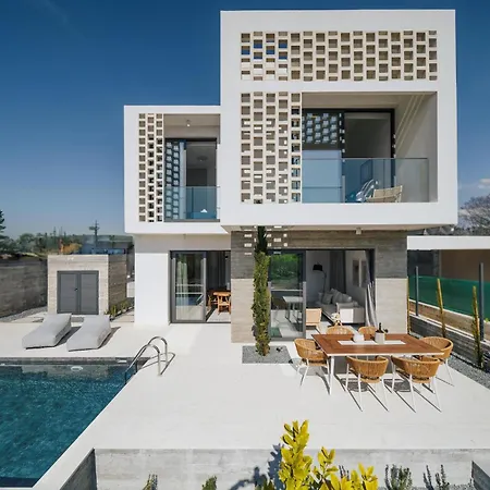 Oasis 6 Villa *